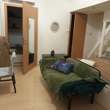 Trendy 2 Room Flat, Next To Corvin Mall Free Huge Garage! Ac,Dishwasher,Washmachine, Smart Tv Budapest Extérieur photo