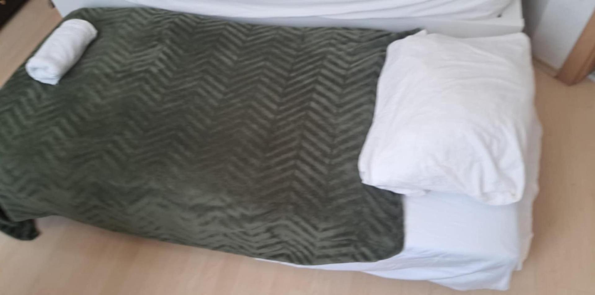 Trendy 2 Room Flat, Next To Corvin Mall Free Huge Garage! Ac,Dishwasher,Washmachine, Smart Tv Budapest Extérieur photo